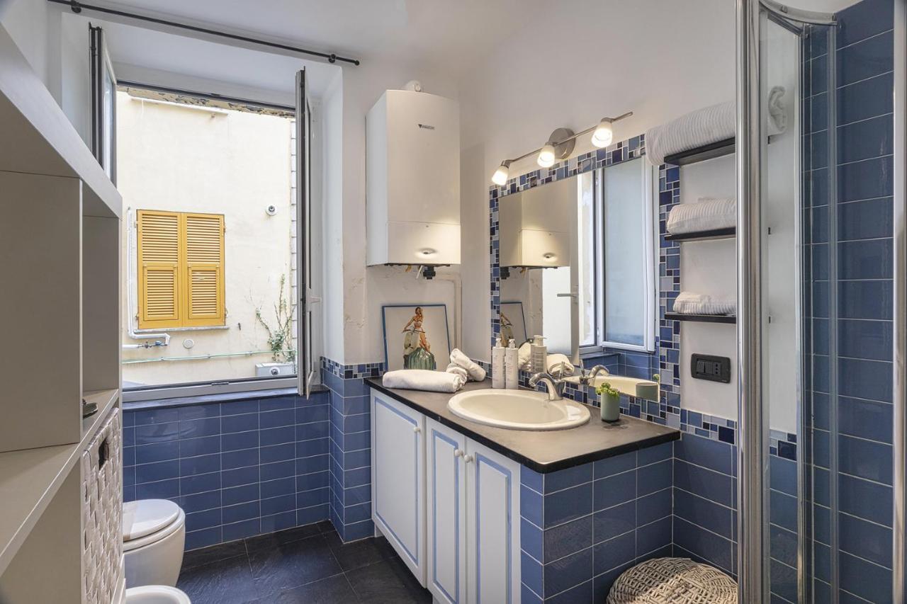 Santa Chiara Apartment By Wonderful Italy Genoa Ngoại thất bức ảnh